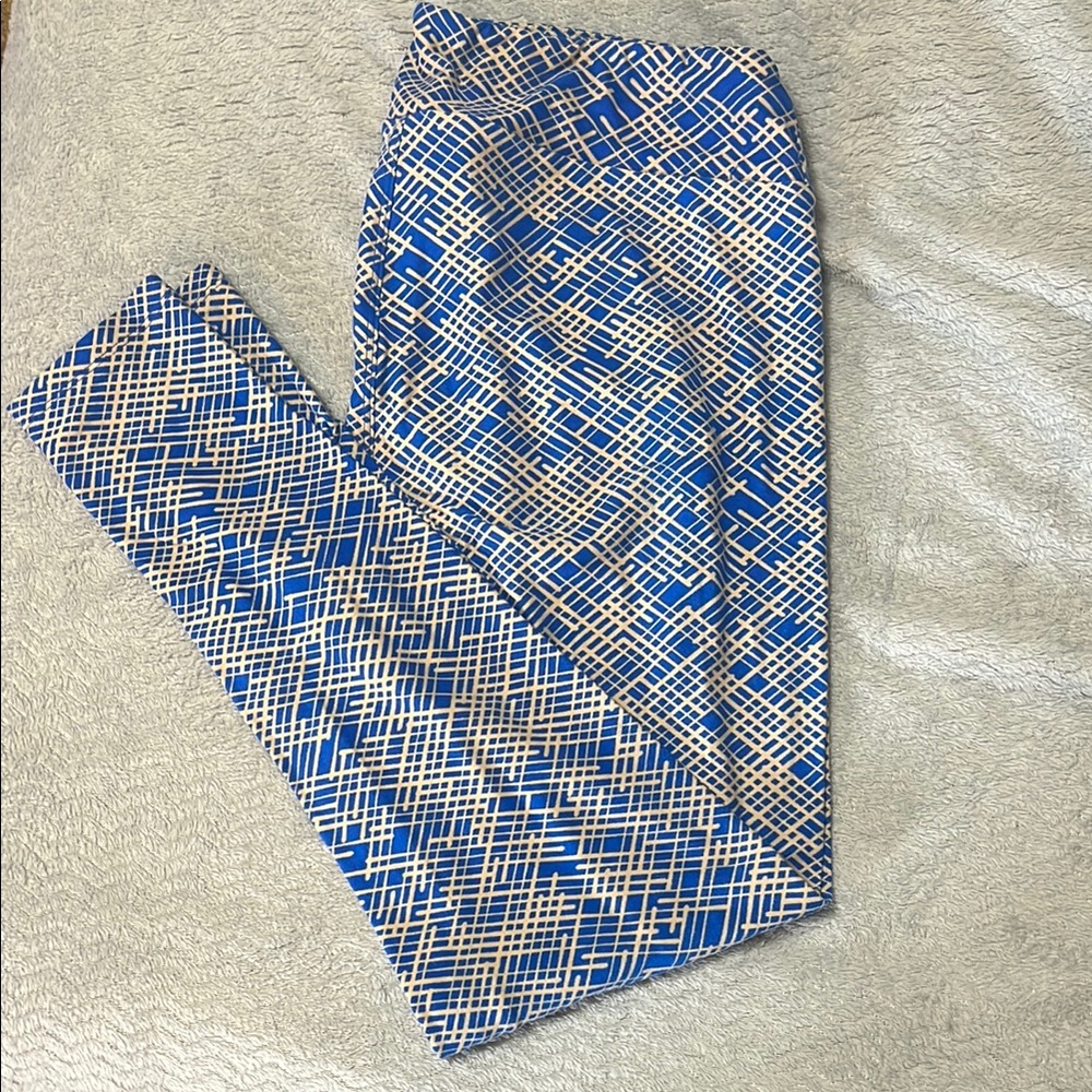 LuLaRoe Blue and White Geometric Leggings